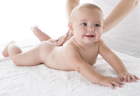 Бебешки дерматит: какво е това и как да се справите с него